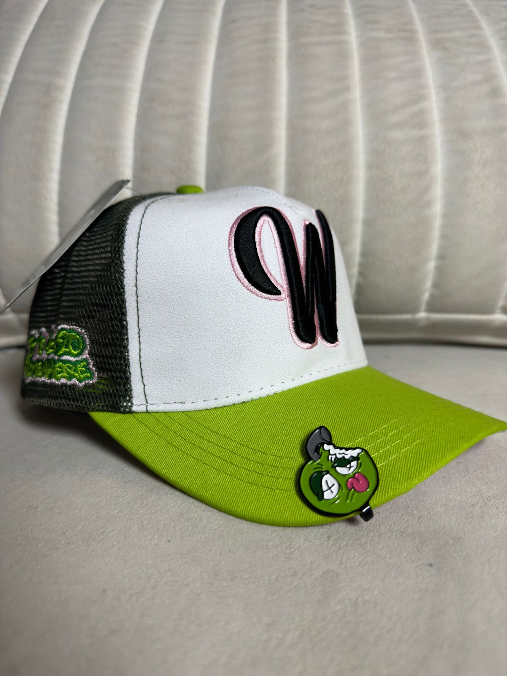 W Merch