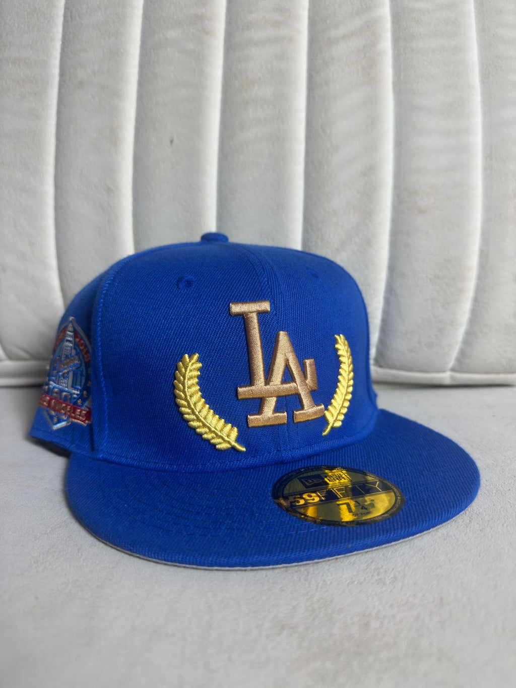 LA